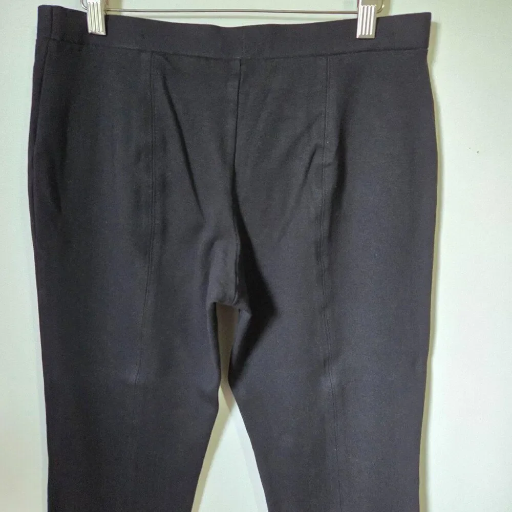 EUC CHICO'S BLACK SO SLIMMING SOFT STRETCHY PANTS SIZE 1 / US M